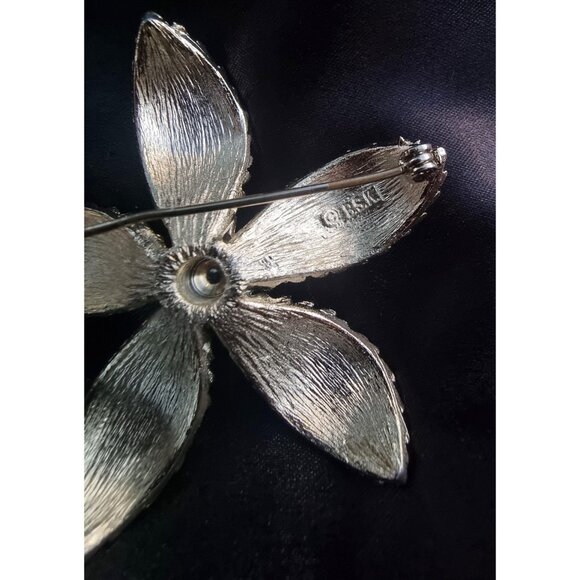 Vintage BSK Signed Silver Tone Flower Floral Large Big Brooch - Picture 3 of 8